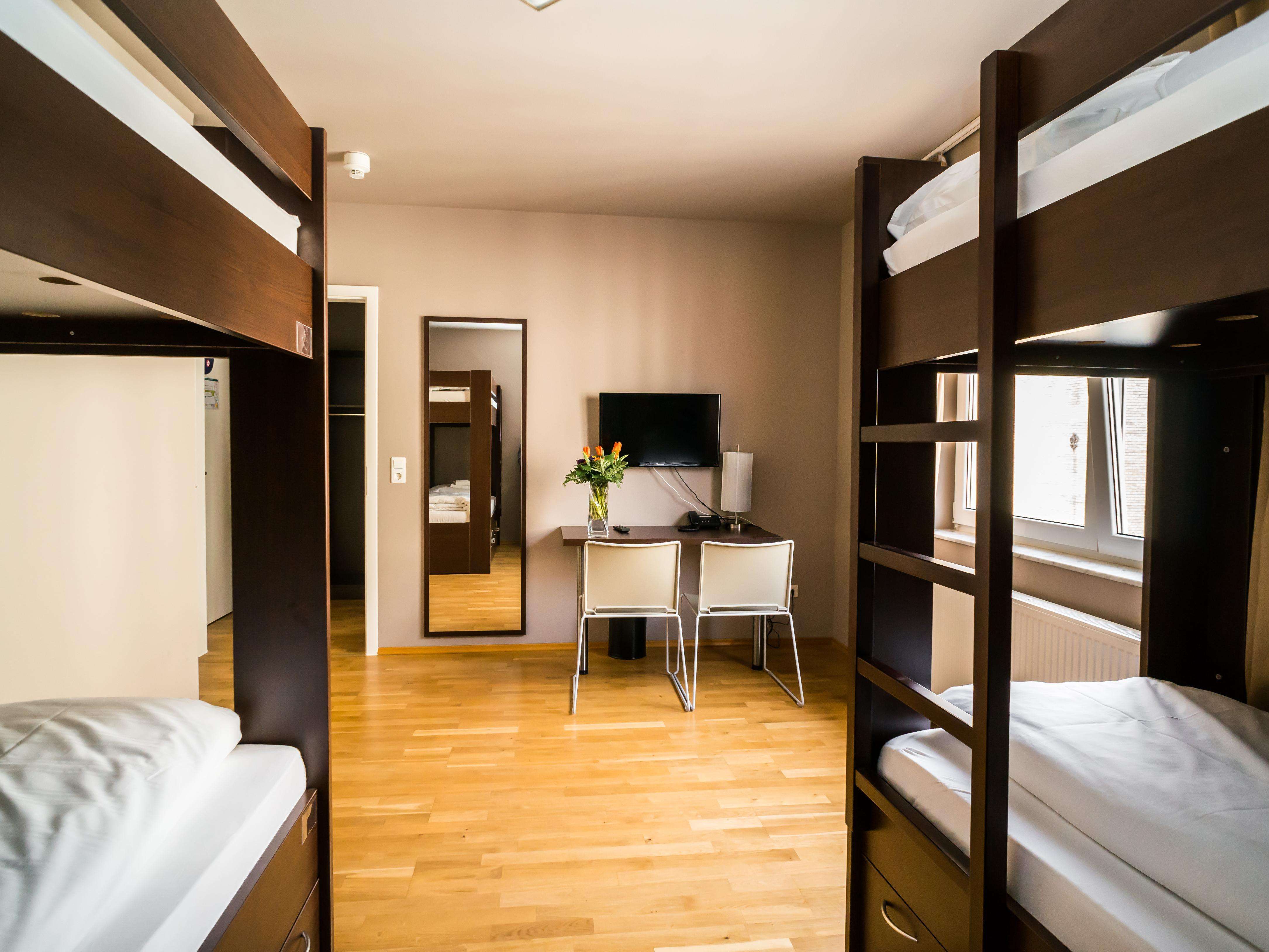 企業宿舍上下鋪鐵床組裝案例