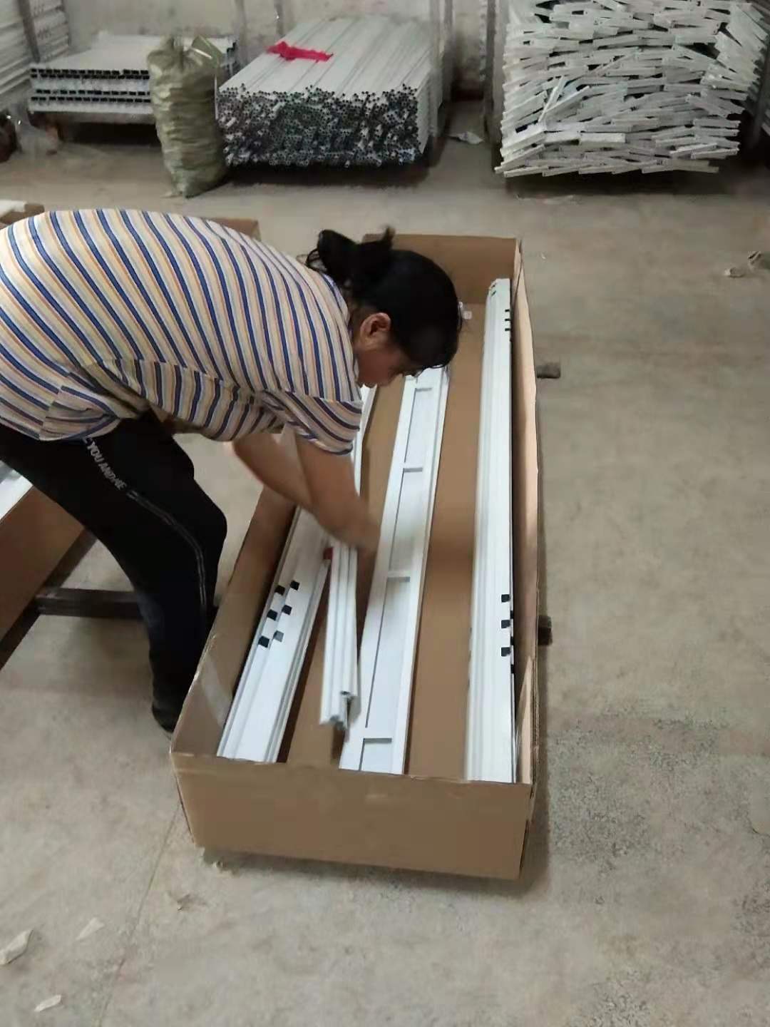 怎樣包裝雙層鐵床出貨？